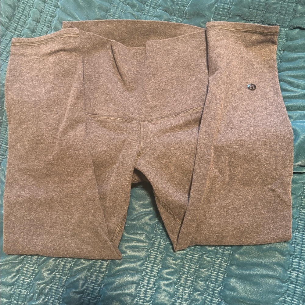 Dark grey 3/4 lululemon leggings